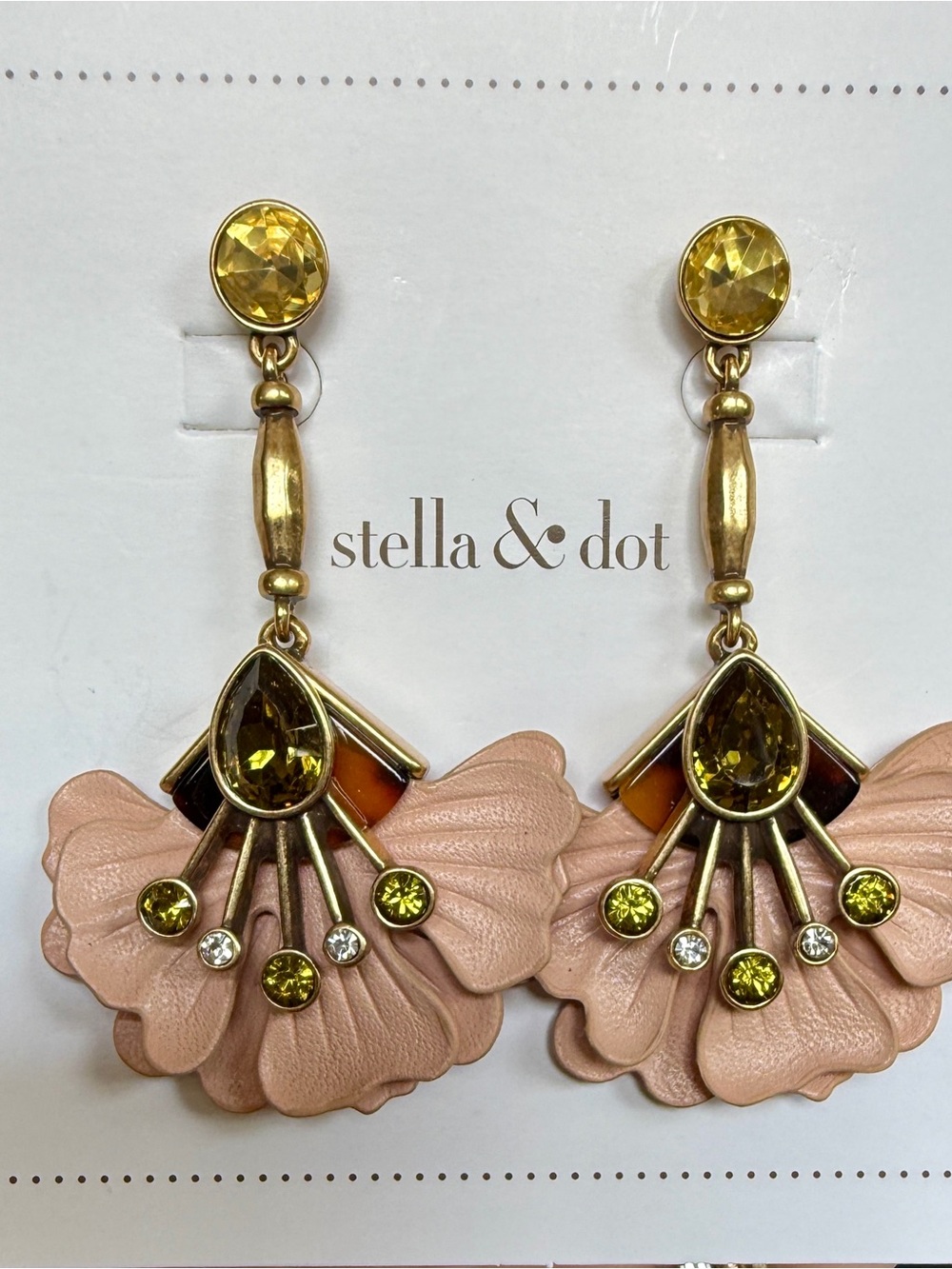 New Stella & Dot Blush Pink Fan Drop Earrings with Lime Crystal Accents